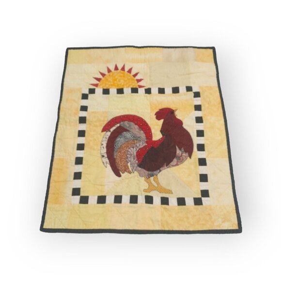 Quilted wallhanging Red Rooster Sunrise yellow background 21.25" x  25.25" - Picture 1 of 7